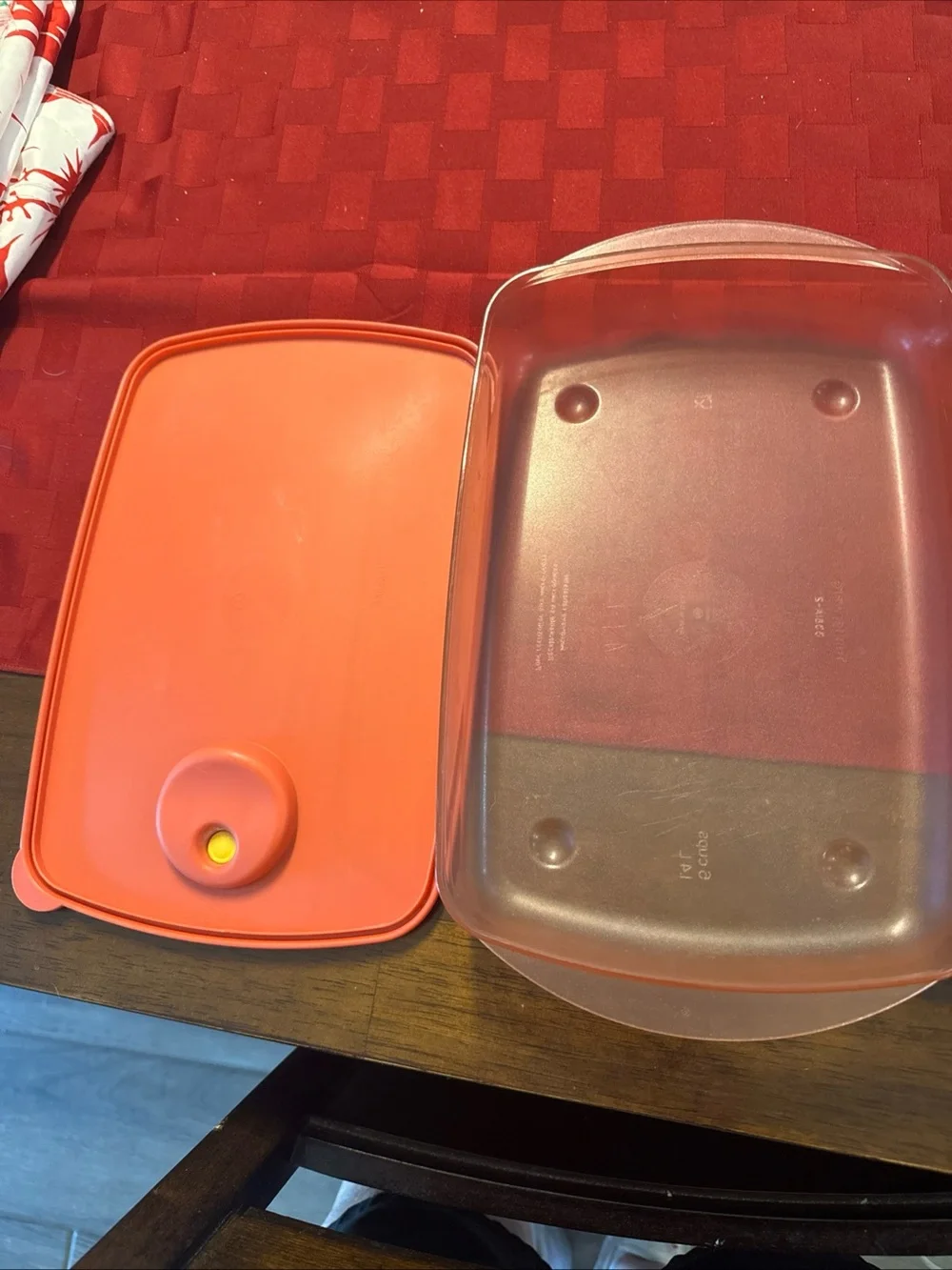 Tupperware  rock & serve Storage Container with Yellow Vent Lid